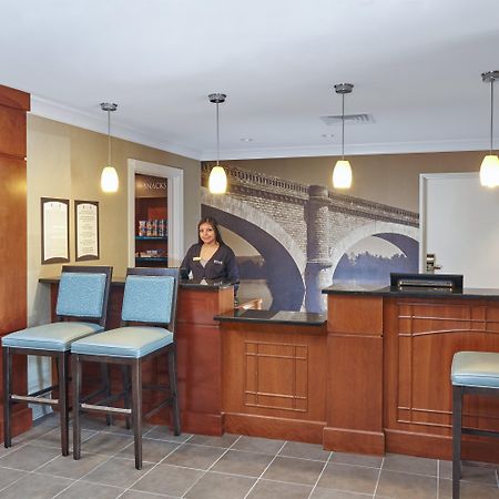 林肯郡斯德布里奇套房酒店 外观 照片